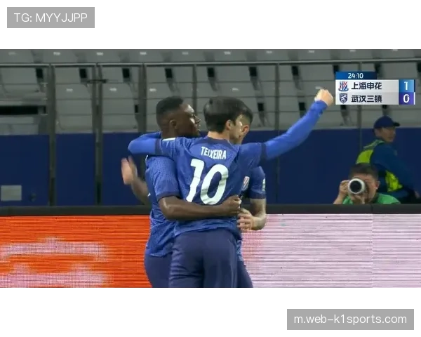 申花新援拉唐尚未融入体系 急躁犯规折射心态失衡 申花新援拉唐尚未融入体系 急躁犯规折射心态失衡